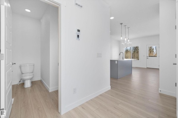 Kitchen - 18931 24 Av Nw, Edmonton, AB T6M3L3 Photo 3
