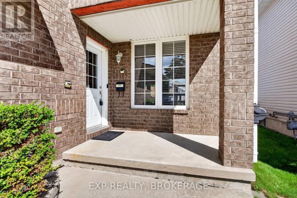 Laundry room - 1896 Berrywood Crescent, Kingston, ON K7P3G4 Photo 4