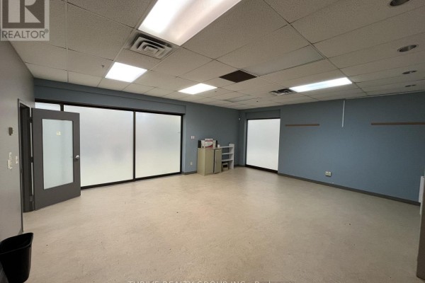 18a - 51 Front Street E, Strathroy Caradoc, ON N7G1Y5 Photo 4