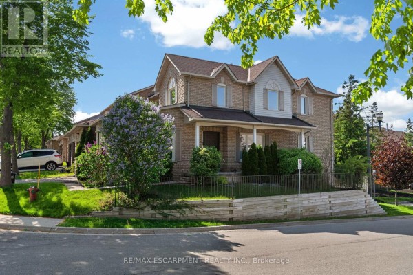 19 - 11 Pirie Drive, Hamilton, ON, photo 3