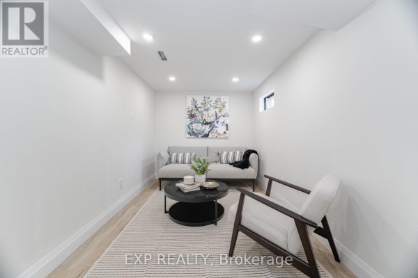 19 - 120 Quigley Road, Hamilton, ON L8K6L4 Photo 5