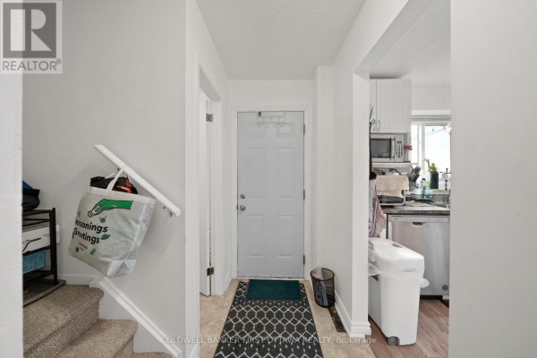 19 - 158 Barrow Crescent, Ottawa, ON K2L2J1 Photo 5