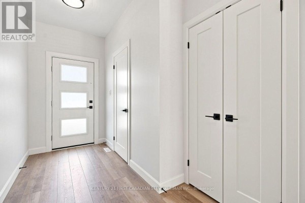 19 - 2700 Buroak Drive, London North, ON N6G5B6 Photo 5