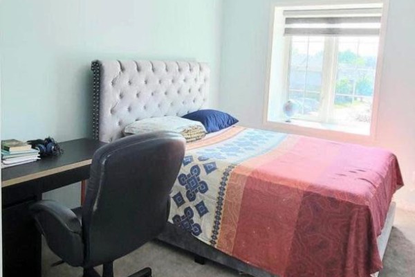 Bedroom 2 - 19 - 50 Pinnacle Drive, Kitchener, ON N2P0H8 Photo 5
