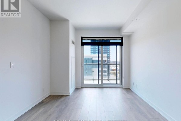1319 - 7950 Bathurst Street, Vaughan, ON L4J0L4 Photo 4