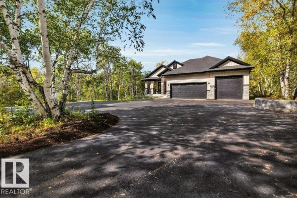 Family room - 19-51124 Rge Rd 264, Rural Parkland County, AB T7Y1E8 Photo 4