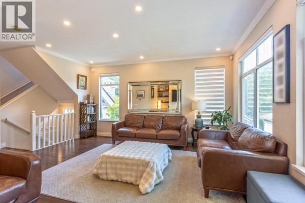 19 5240 Oakmount Crescent, Burnaby, BC V5H4S1 Photo 5