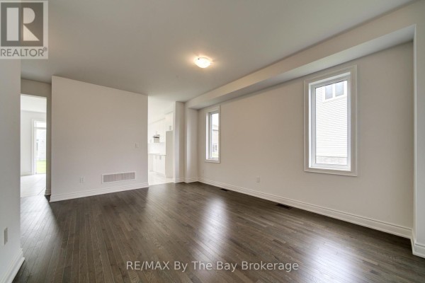 19 Amber Drive, Wasaga Beach, ON L9Z0R9 Photo 3