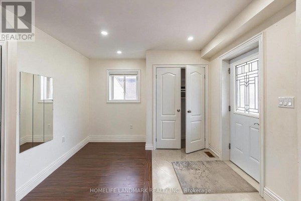 19 Balaclava Drive, Toronto, ON M1P1E5 Photo 3