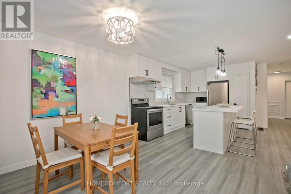 19 Beacham Crescent, Toronto, ON, photo 3