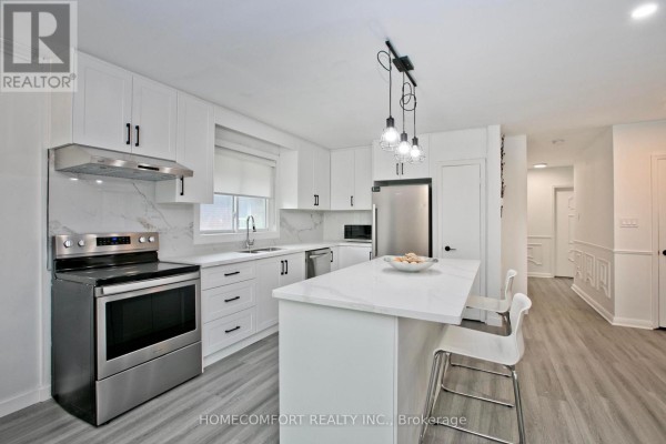 Kitchen - 19 Beacham Crescent, Toronto, ON M1T1M9 Photo 4