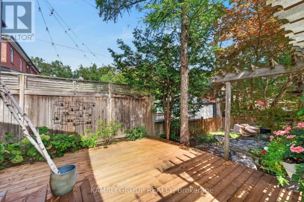 Kitchen - 19 Belle Ayre Boulevard, Toronto, ON M4S2P6 Photo 3