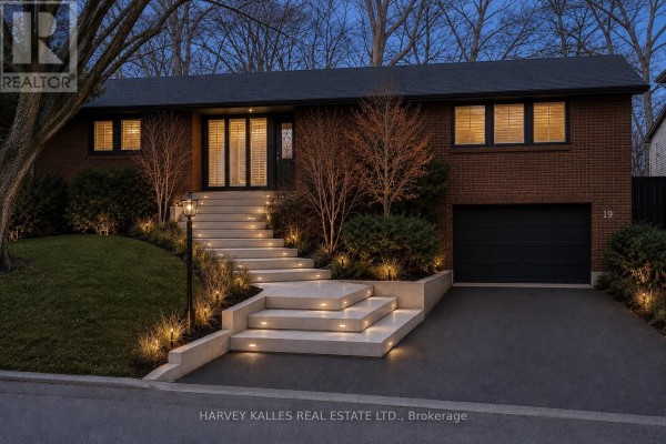19 Blair Athol Crescent, Toronto, ON, photo 2