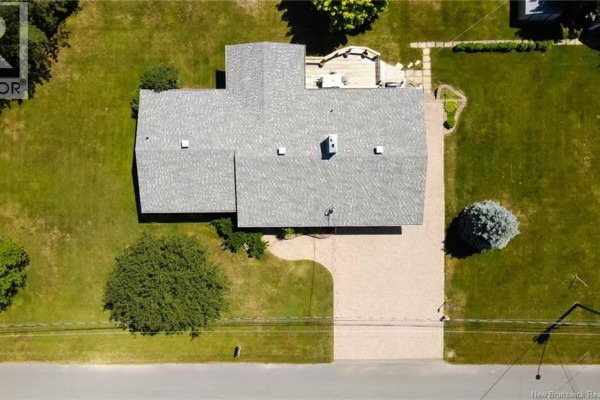 19 Boucher Street, Saint Jacques, NB, photo 2