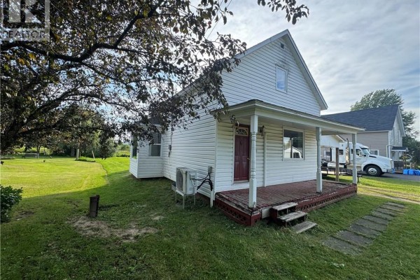 3pc Bathroom - 19 Bridge Street, Apohaqui, NB E5P2M3 Photo 3