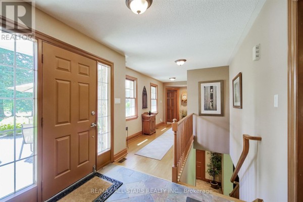 Living room - 19 Bristol Sands Crescent, Uxbridge, ON L9P0G1 Photo 4