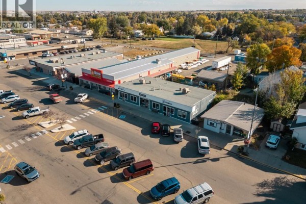 19 Broadway  N, Raymond, AB, photo 3