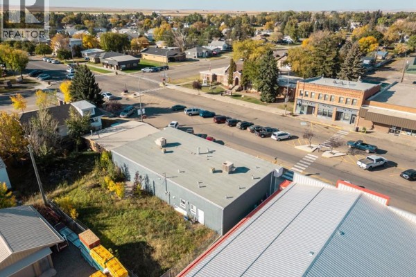 19 Broadway  N, Raymond, AB T0K2S0 Photo 5
