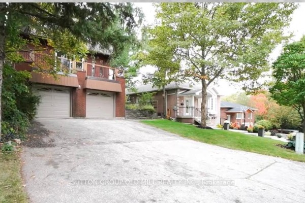 19 Cardell Avenue, Toronto, ON, photo 3