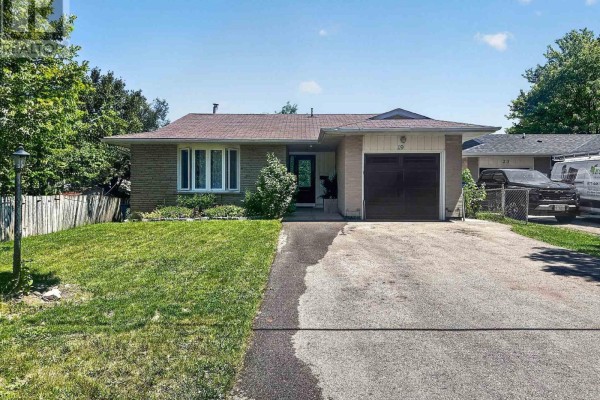 19 Cardwell Street, Orangeville, ON, photo 3