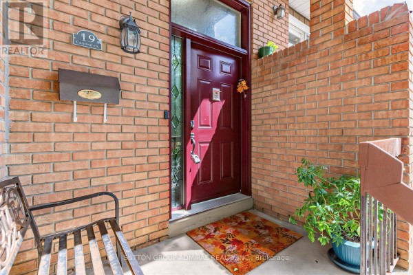 19 Carnival Court, Toronto, ON, photo 3