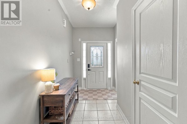Primary Bedroom - 19 Caserta Street, Georgina, ON L4P0E6 Photo 5