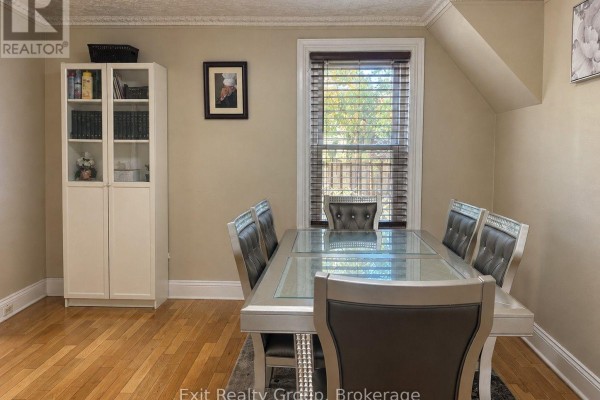 Dining room - 19 Cedar Street, Belleville, ON K8P3L8 Photo 4