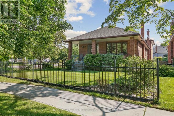 19 Coules Court, Toronto, ON, photo 2