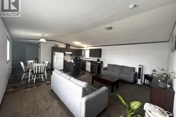 Bedroom - 19 Eastbrook Drive E, Brooks, AB T1R0H9 Photo 4