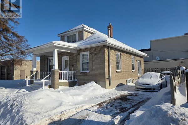 Kitchen - 19 Flindall Street, Quinte West, ON K8V3E2 Photo 2