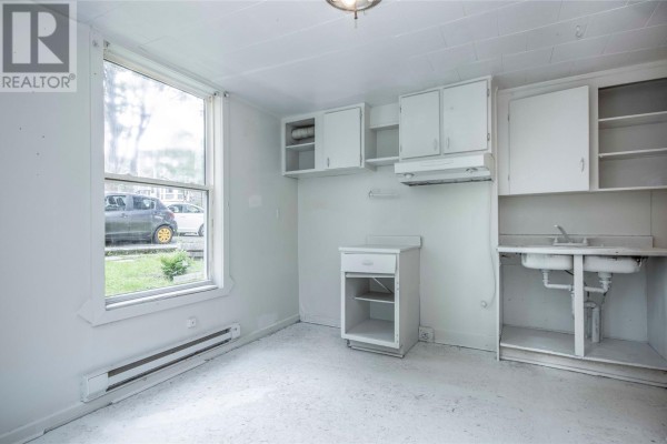 Living room - 19 Golf Avenue, St  John S, NL A1C5C6 Photo 5