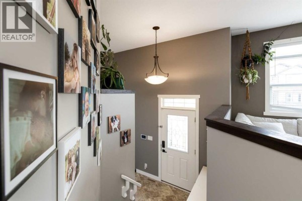 Primary Bedroom - 19 Hanson Green, Penhold, AB T0M1R0 Photo 4
