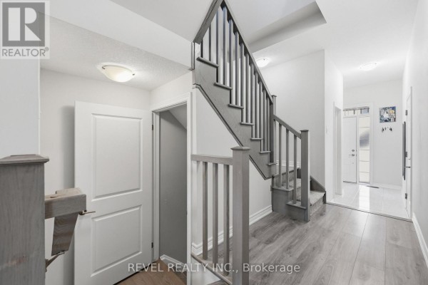 Laundry room - 19 Hibiscus Lane, Hamilton, ON L8K0A4 Photo 4