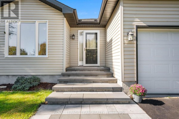 Foyer - 19 Hickory Drive, North Grenville, ON K0G1J0 Photo 4