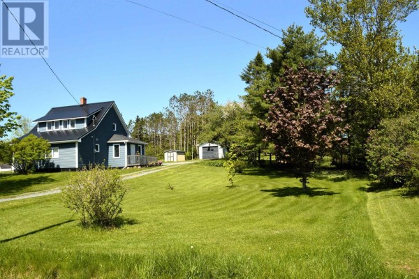 Living room - 19 Highway 336, Upper Musquodoboit, NS B0N2M0 Photo 3
