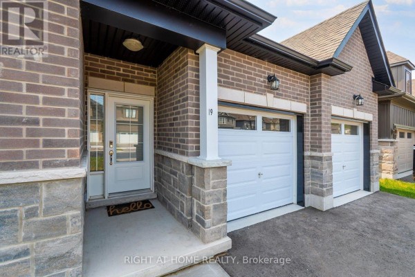 19 Hillcroft Way, Kawartha Lakes, ON K0M1A0 Photo 5