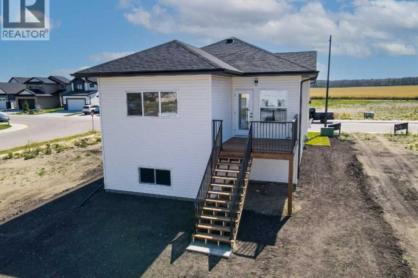 Kitchen - 19 Ian Way, Sylvan Lake, AB T4S0W5 Photo 2