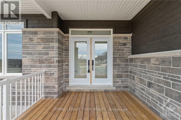 Dining room - 19 Irvin Woermke Street, Mcnab/braeside, ON K0A1G0 Photo 2