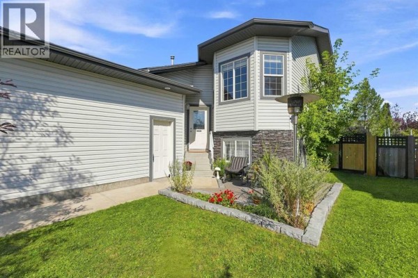 4pc Bathroom - 19 Jenner Crescent, Red Deer, AB T4P0B2 Photo 5