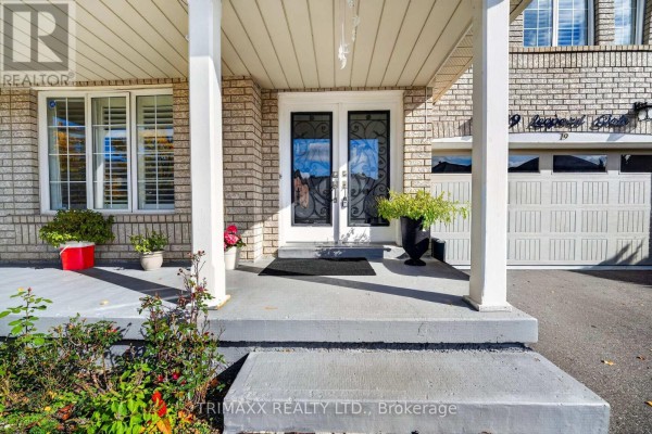 19 Leopard Gate, Brampton, ON L6R2J5 Photo 2