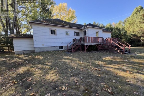 19 Low Ave, Gogama, ON P0M1W0 Photo 5