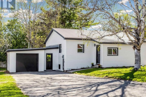 19 Ludlow Street, Midland, ON L4R4B7 Photo 2