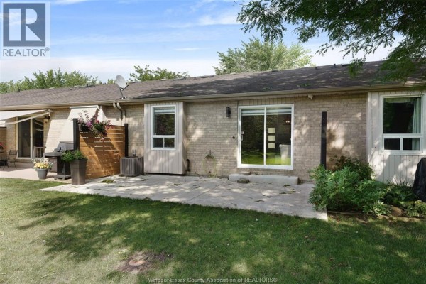 4pc Ensuite bath - 19 Malibu Drive, Leamington, ON N8H5G4 Photo 4