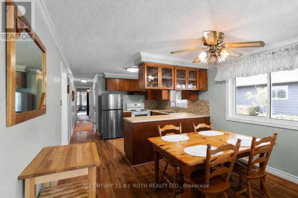 19 Maple Crescent, Oro Medonte, ON, photo 3