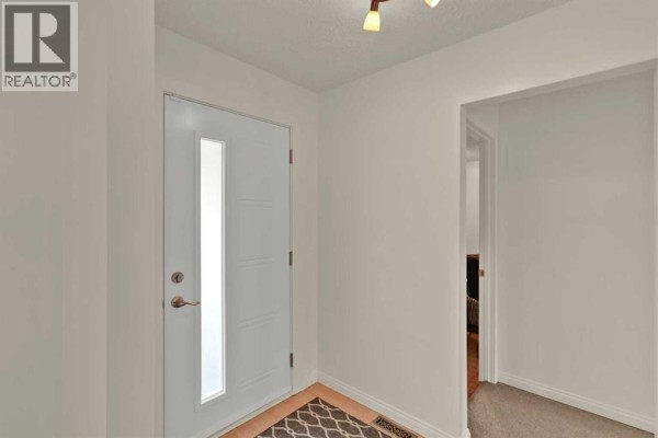 Bedroom - 19 Maryvale Crescent Ne, Calgary, AB T2A2V5 Photo 4