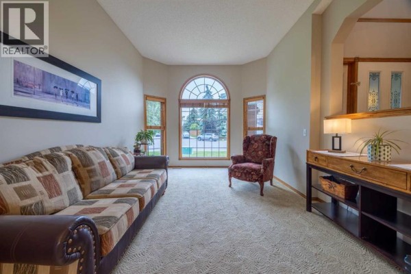 Office - 19 Mckenzie Lake Manor Se, Calgary, AB T2Z1Y4 Photo 5