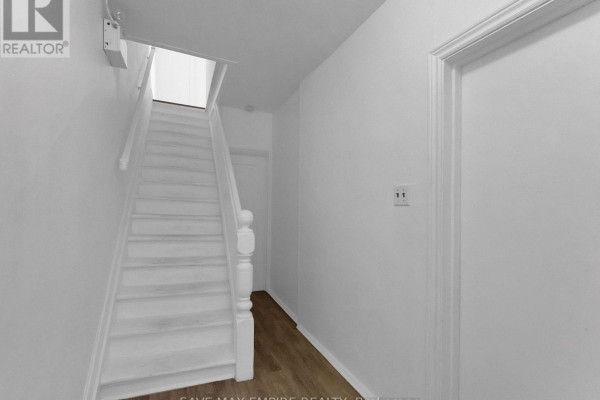 Bedroom - 19 Minto Street, Toronto, ON M4L1B5 Photo 5