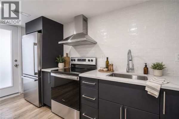19 Munn Street Unit# 2, Hamilton, ON, photo 3