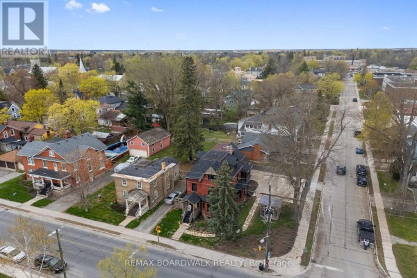 19 North Street, Perth, ON K7H2S4 Photo 4