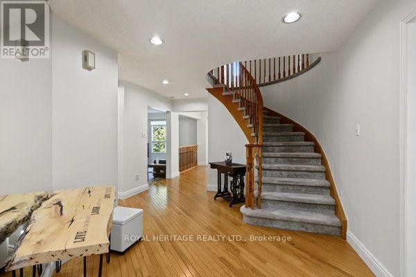 Dining room - 19 Peachtree Crescent, Clarington, ON L1C4K8 Photo 4